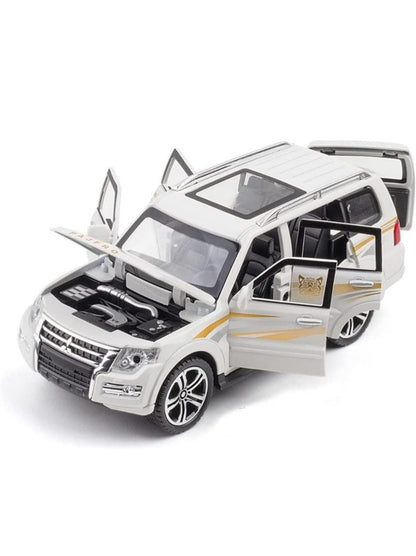 Mitsubishi Pajero Sports SUV