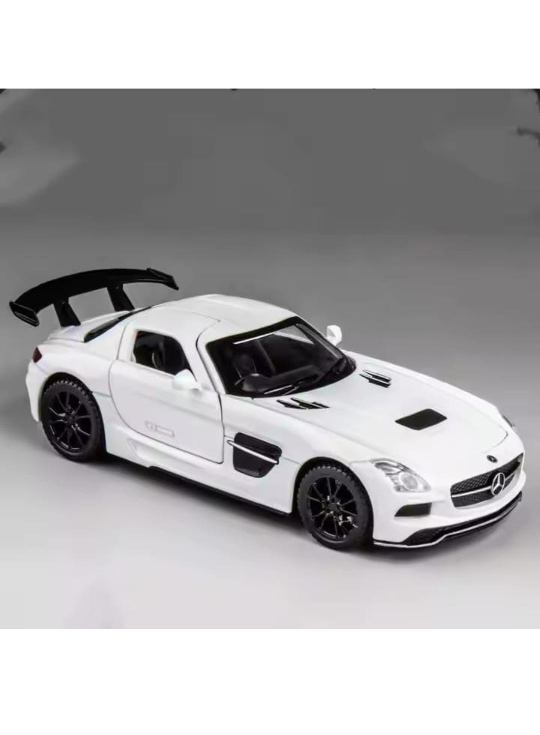 Mercedes Benz SLS AMG